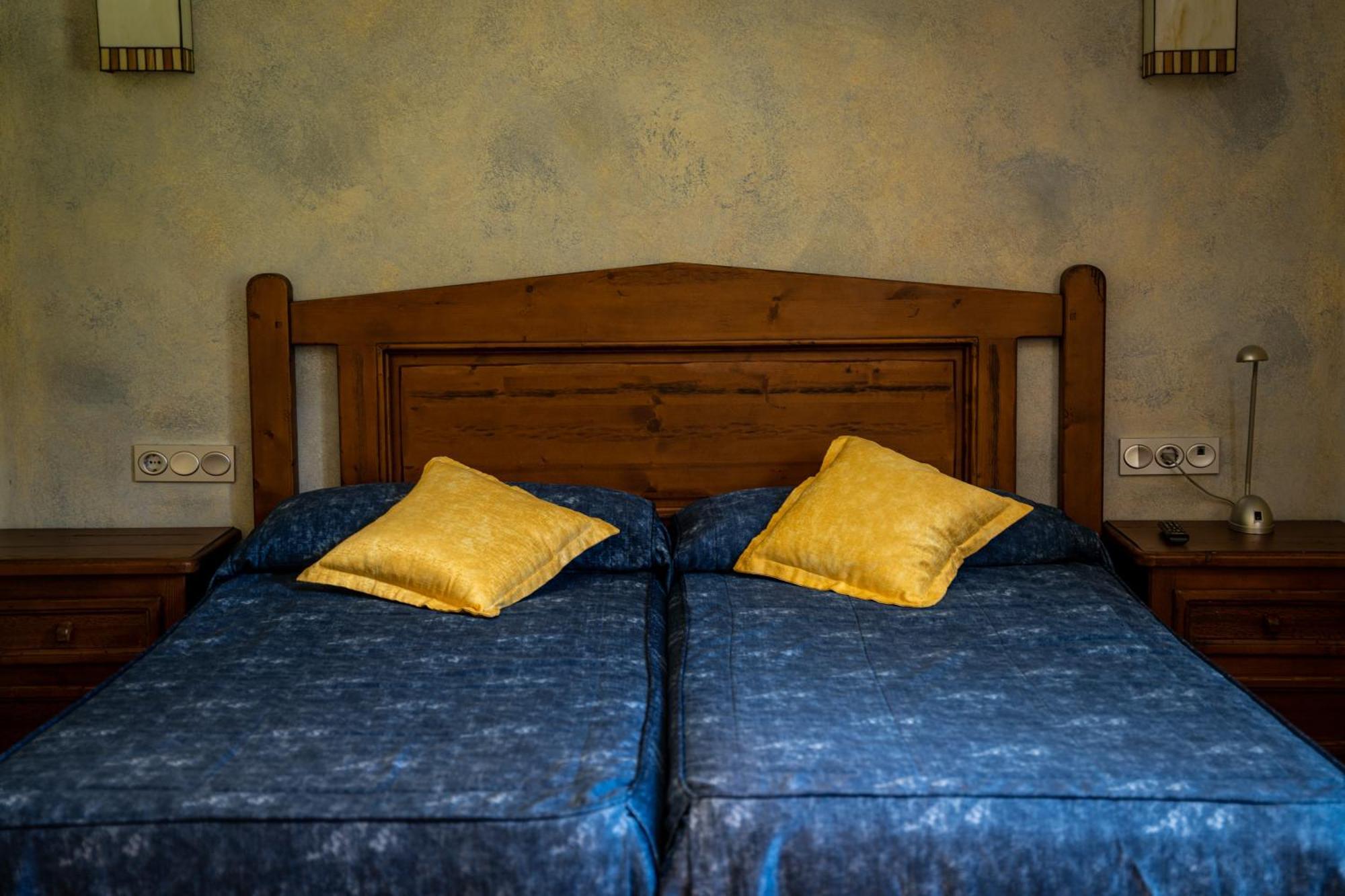 Gósol Hostal Cal Francisco מראה חיצוני תמונה