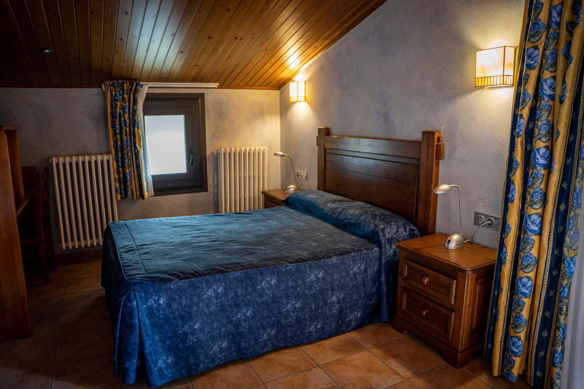 Gósol Hostal Cal Francisco מראה חיצוני תמונה
